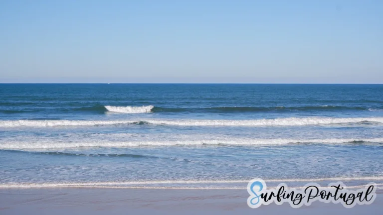 Detail of the wave breaking at Lagide, in Baleal