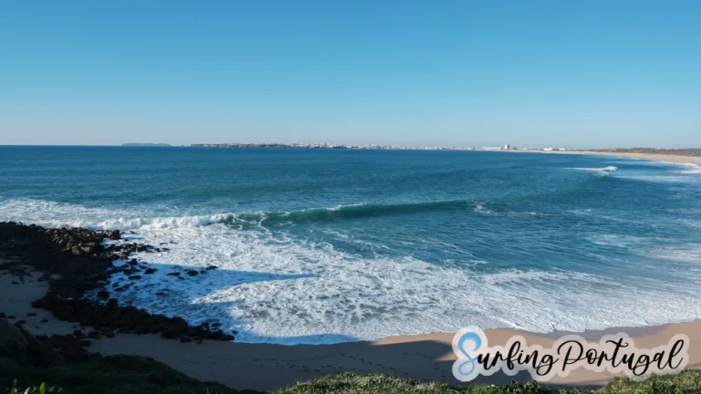 Wave breaking at Consolação surf spot